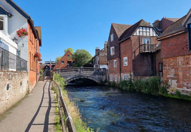 Winchester itchen river