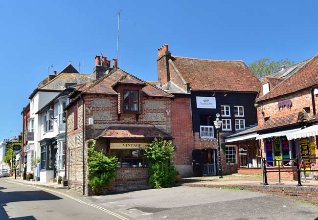 Arundel Shopping for Antiques 